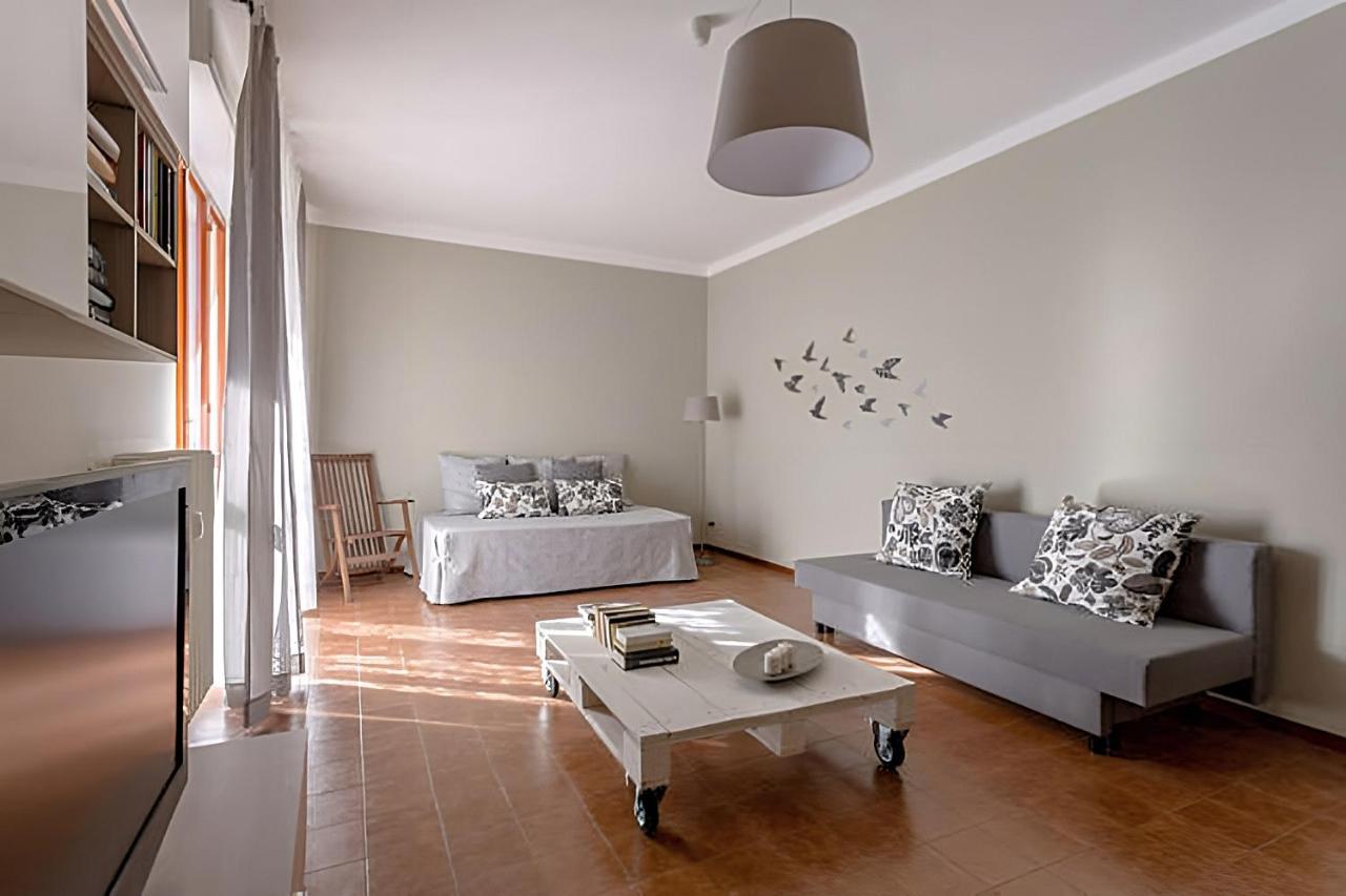 Natural Chic - Close To City Center And Beach - Parking Desenzano del Garda Exteriör bild
